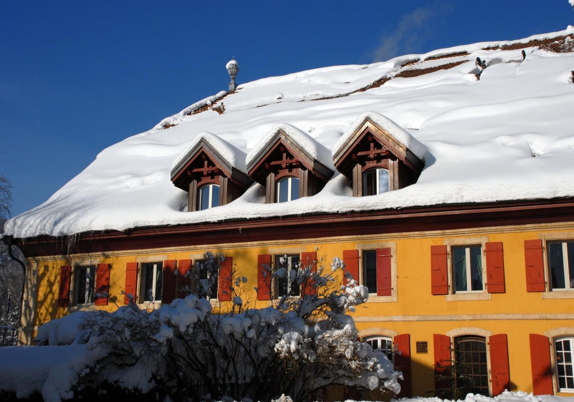 Hotel De L'Aigle Couvet Exterior foto